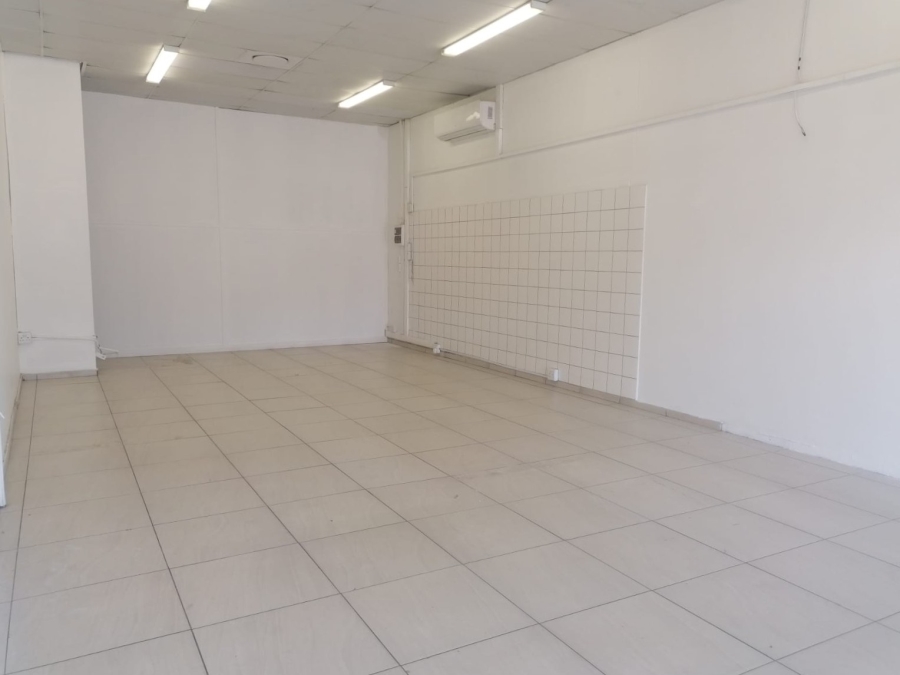 To Let Commercial Property for Rent in Somerset West Western Cape
